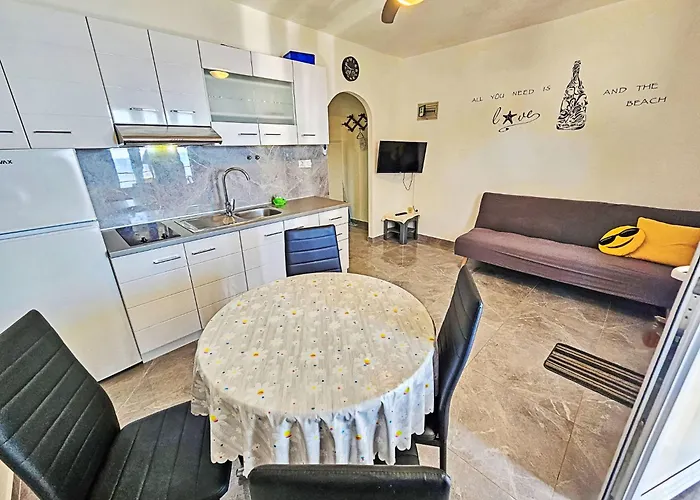 Snjezana-2 By Interhome زافالاتيكا