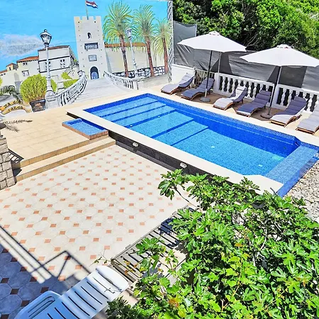 Apartamento Snjezana-2 By Interhome *